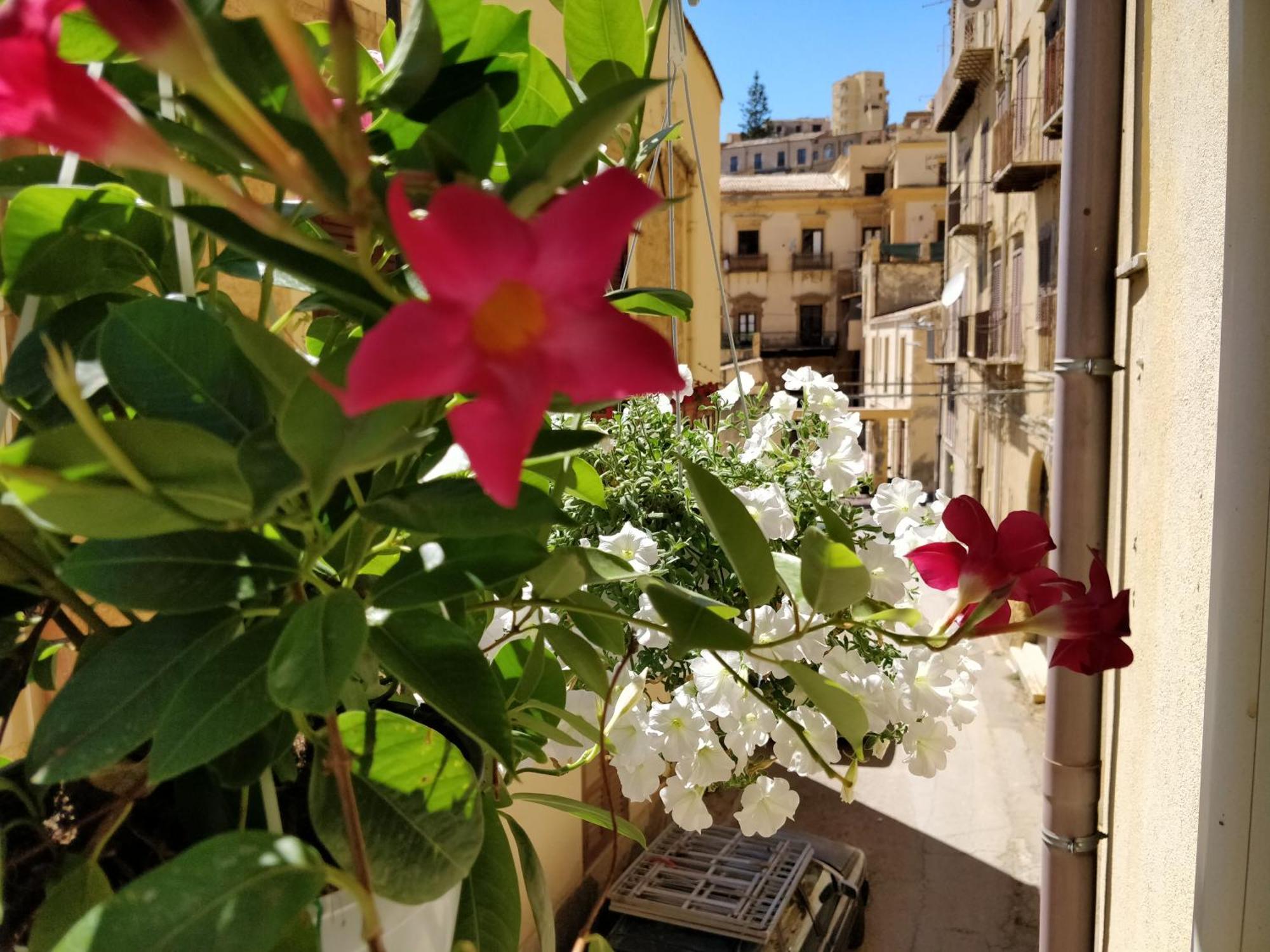 Kalos Rooms Agrigento Buitenkant foto