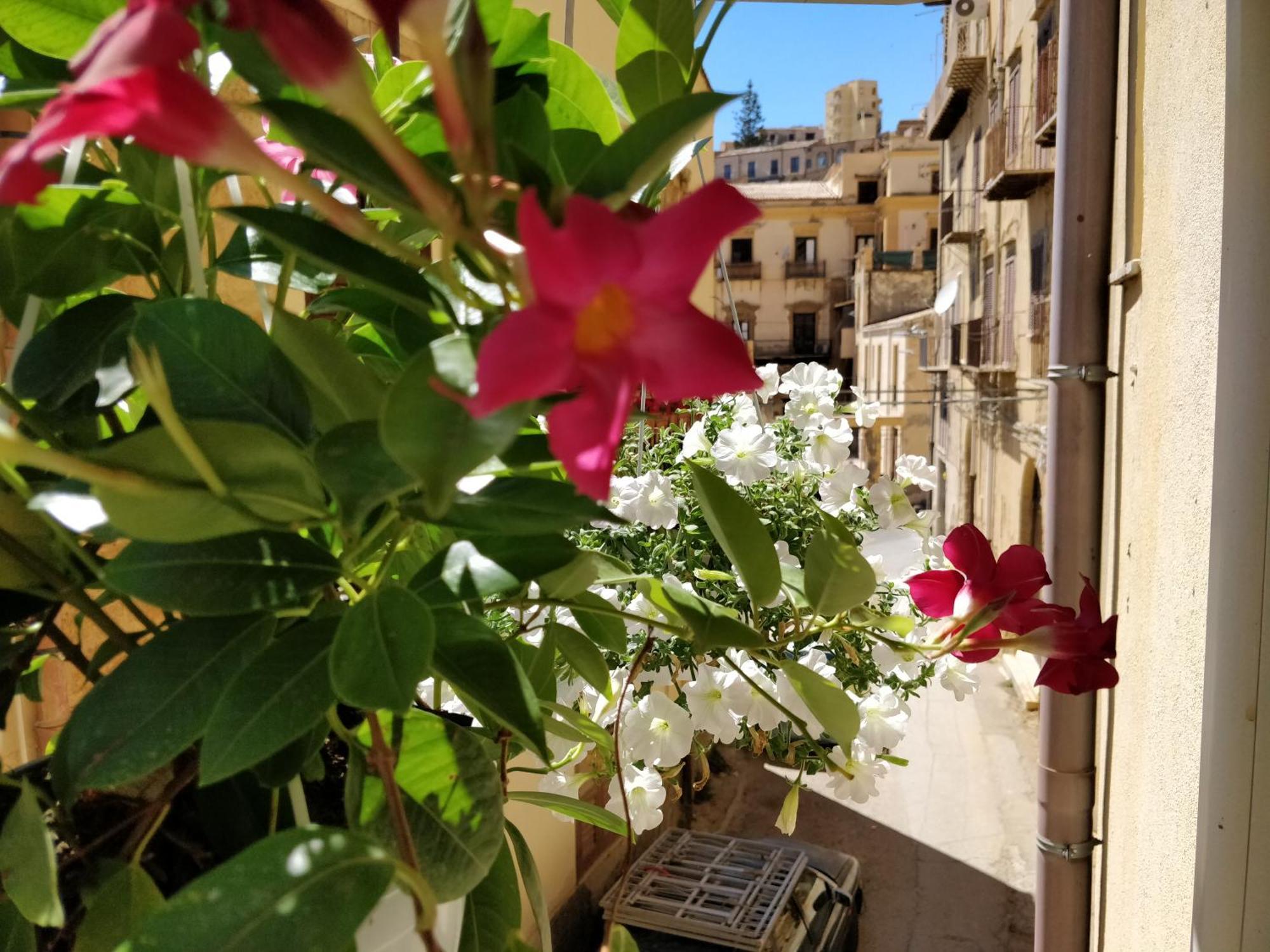 Kalos Rooms Agrigento Buitenkant foto